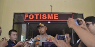 Polres Sanggau Lepaskan 12 Truk Bermuatan Kayu Durian