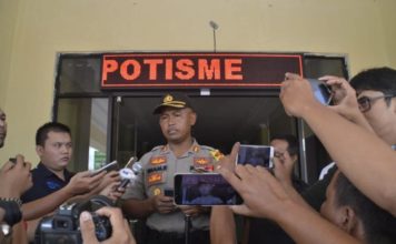 Polres Sanggau Lepaskan 12 Truk Bermuatan Kayu Durian