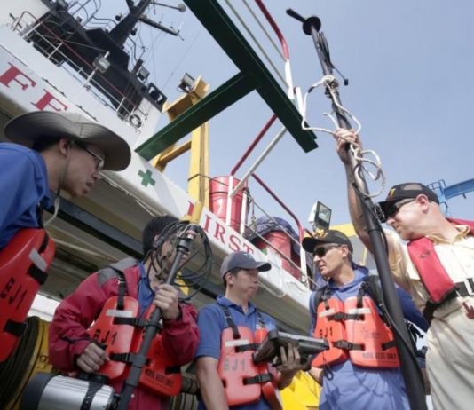 KNKT Periksa Kru Pesawat Lion Air