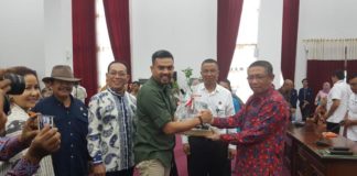 Asik Main HP, Gubernur Tegur Direksi PLN