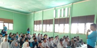 Tali Kawat Layangan Akibatkan Pasokan Listrik Terputus