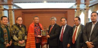 Ephorus HKBP: Pak Gubernur, Mohon Titip Jemaat Kami