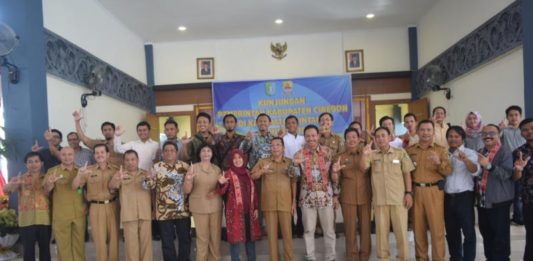 Sintang-Cirebon Jalin Kemitraan