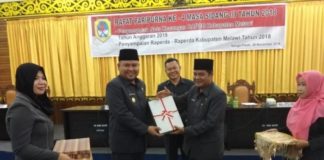 Wabup Dadi Sunarya Sampaikan Nota Keuangan RAPBD 2019