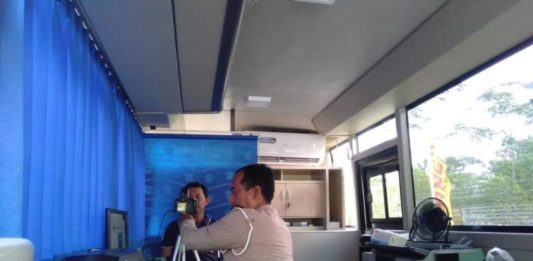 Melayani Tiga Jam, SIM Keliling Cetak 90-100 Kartu SIM Perhari