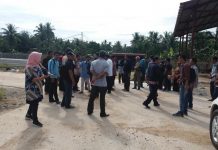 Warga Kecewa Pemerintah KKR Belum Segel PT Mega Mix