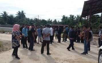 Warga Kecewa Pemerintah KKR Belum Segel PT Mega Mix