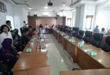 Pekerja Kayu di Kapuas Hulu Merasa Dijebak