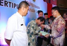 Bagikan 1500 Sertifikat Tanah Program PTSL
