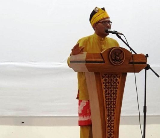 Membudayakan Kembali Busana Melayu Kayong