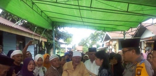 Isak Tangis Sambut Jasad Kerabat Ifan Seventeen