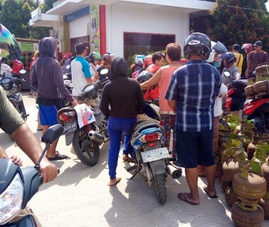 Parah, Isi Ulang Tabung Gas Melon Rp50 Ribu