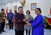 Kubu Raya Raih Anugerah Parahita Ekapraya Utama