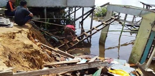 Satu Rumah Ambruk, Tagana Sanggau Siaga Satu
