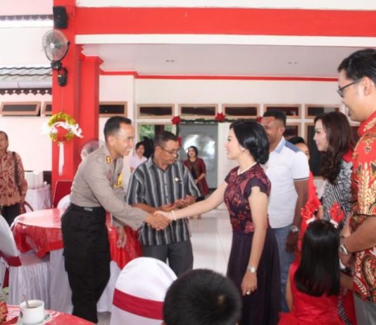 Masalah Ekonomi Tidak Mengurangi Kemeriahan Natal