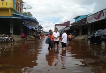 Forkopimka Belitang Pantau Banjir