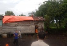 Disapu Puting Beliung, Atap Rumah Sumati Terbang