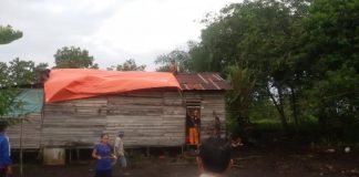 Disapu Puting Beliung, Atap Rumah Sumati Terbang