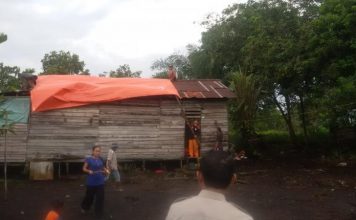 Disapu Puting Beliung, Atap Rumah Sumati Terbang