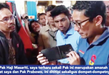 Sandi Dapat Sumbangan Dompet Beserta Isinya