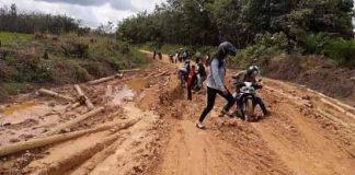 Minta Gubernur Perhatikan Jalan Ketungau-Sintang