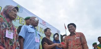 226 Masyarakat Sintang Ikuti Operasi Katarak