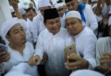 Takbir Jamaah Sambut Prabowo
