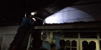 Geger, Rumah di Gang Mawar Putih Terbakar Usai Hujan Deras Mengguyur