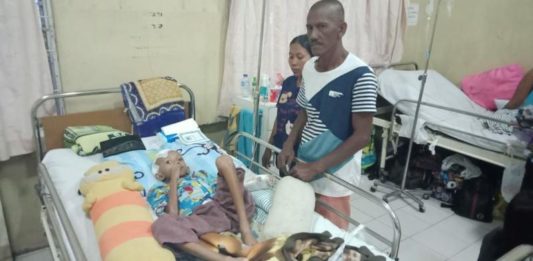 Anak Terkena Tumor, Buruh Lepas Mohon Uluran Tangan