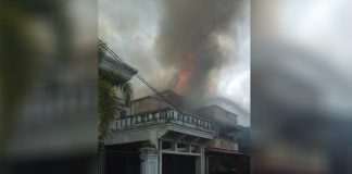 Bangunan Dua Lantai di Komplek Palapa Terbakar