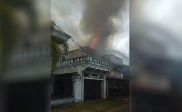 Bangunan Dua Lantai di Komplek Palapa Terbakar