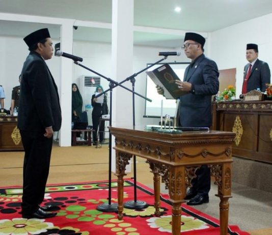 Tersandung Ijazah Palsu, Rahmad di-PAW