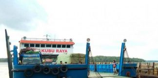Feri Teluk Batang-Rasau Jaya Kembali Beroperasi