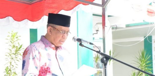 Beri Beasiswa dan Resmikan Asrama Pelajar ADEM di Bengkayang