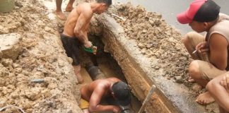 PDAM Tirta Raya Kubu Raya Perbaiki Kebocoran Pipa