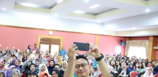 Tak Serius Kerja, Lebih Baik Mundur