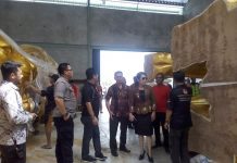 Replika Singa Raksasa Siap Hiasi Kota Singkawang