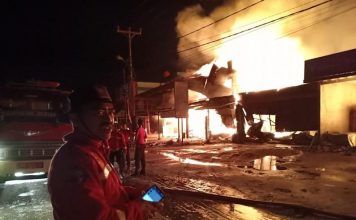 Sintang Membara, 10 Ruko Hangus