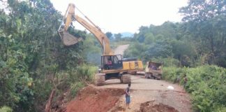 Jembatan Penghubung Kalbar-Kalteng Ambruk