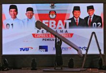 APK Tak Boleh Masuk, Diganti Kipas Tangan