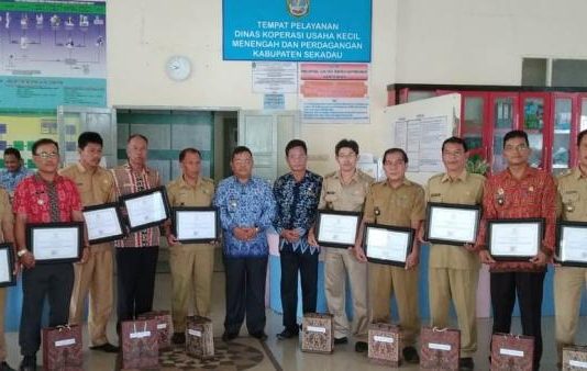 13 Kades Diganjar Penghargaan