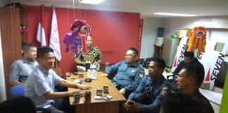 Capgome, Jangan Ada Bangku Caleg