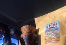 KOPI SIPIROK DAN KUKUSAN CIBURIAL DI TANGAN JURAGAN COKLAT