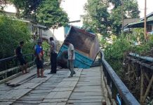 Jembatan Sungai Keliling Sepauk Jebol