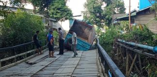 Jembatan Sungai Keliling Sepauk Jebol