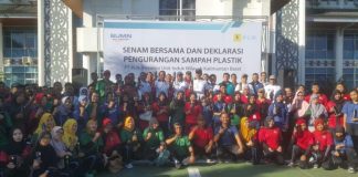 PLN Kalbar Deklarasikan Program Pengurangan Sampah Plastik