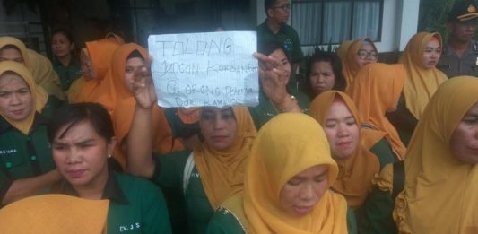 Puluhan Tenaga CS Outsourcing Ngadu Dewan Pontianak