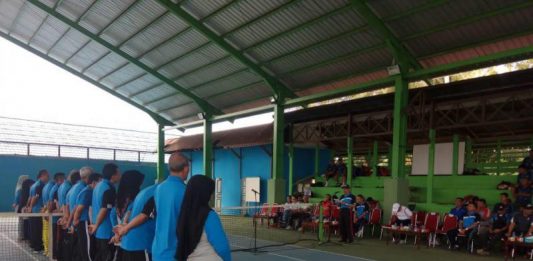 Sekda Resmikan Lapangan Tenis Mempawah