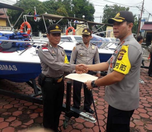 Upaya Tingkatkan Kinerja, Jajaran Polres Sintang Diberi Kendaraan Dinas