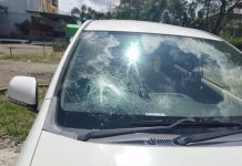 Teror Lempar Batu di Jalan Raya Jungkat